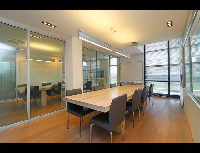 304M² OFFICE FOR SALE IN MELROSE ARCH